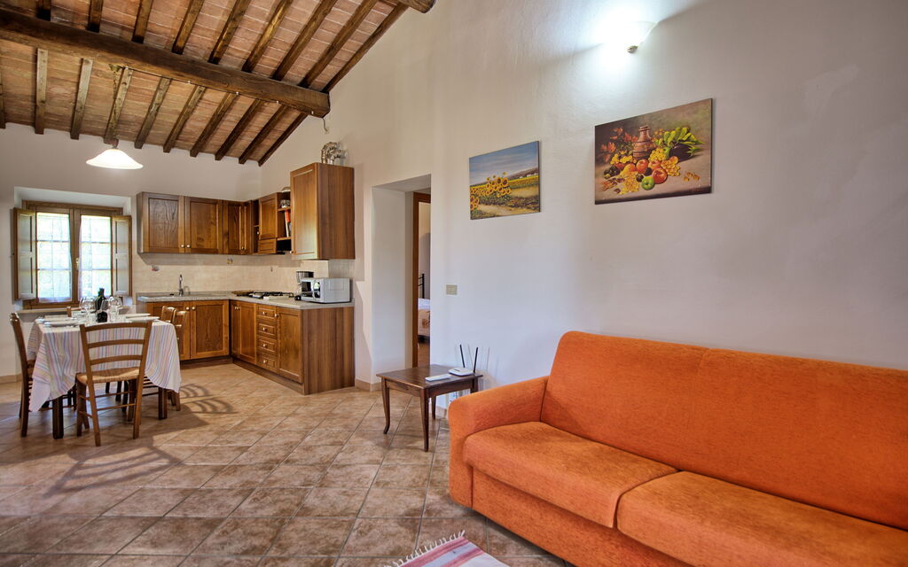 Villa Picchio: Dining Room, Kitchen, Living Room