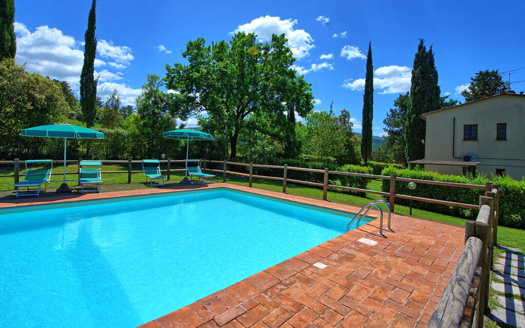 Villa Picchio: Building Exterior, Outdoor, Pool