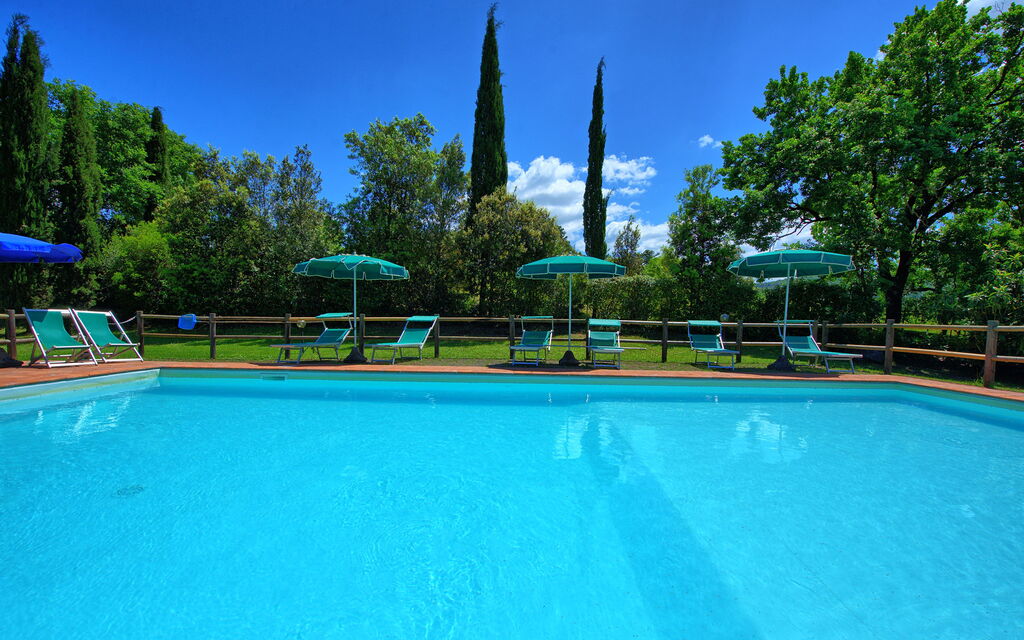 Villa Picchio: Outdoor, Pool