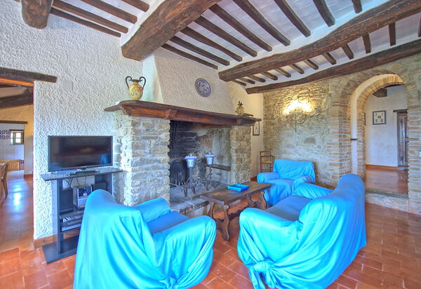 Villa Uccellaia: Wohnzimmer