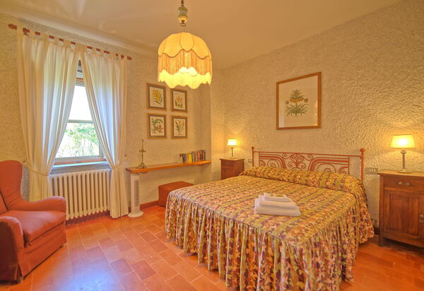Villa Uccellaia: Schlafzimmer