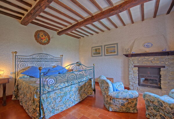 Villa Uccellaia: Schlafzimmer