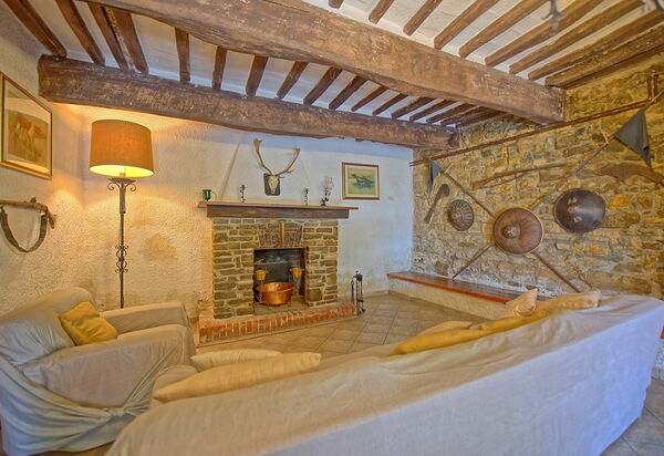 Villa Uccellaia: Wohnzimmer