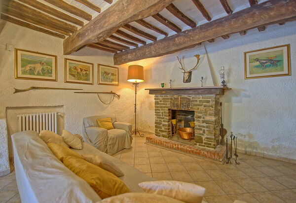 Villa Uccellaia: Wohnzimmer