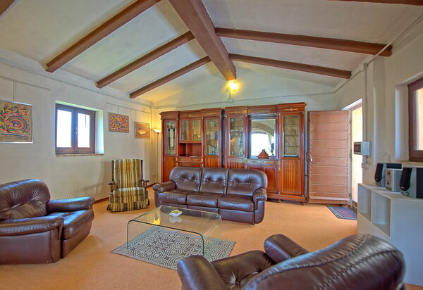 Villa Uccellaia: Wohnzimmer