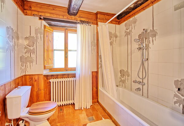 Villa Uccellaia: Bad