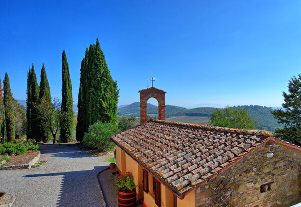 Villa Uccellaia: Ansichten, Außen, Draussen, Garten