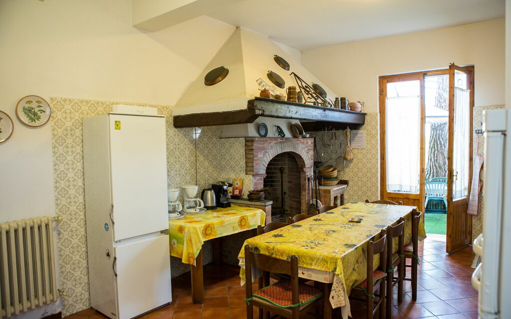 Villa Treppiè: Dining Room, Kitchen