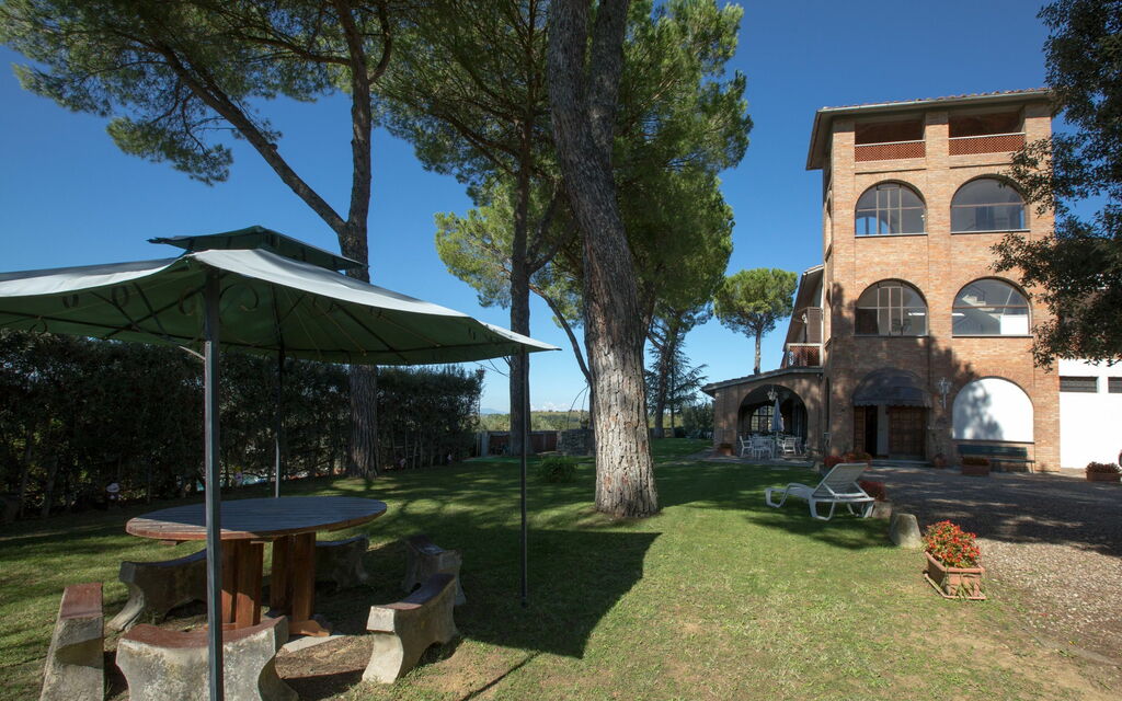 Villa Treppiè: Building Exterior, Garden