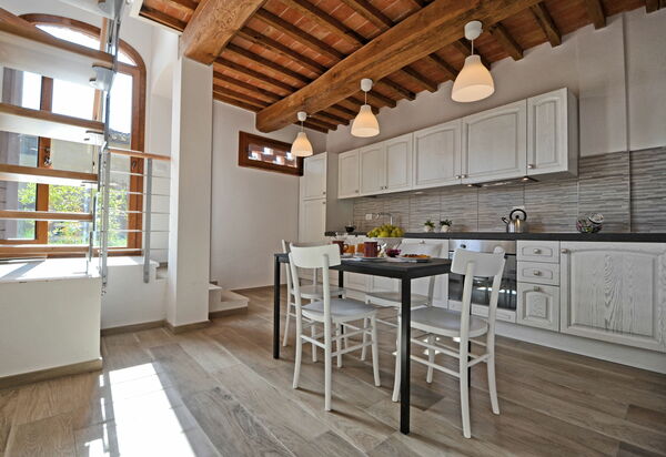 Il Fienile Di Giovanna: Кухня, Столовая