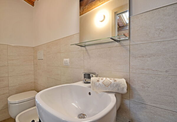 Il Fienile Di Giovanna: Ванная комната