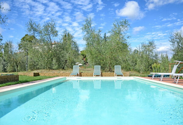 Il Fienile Di Giovanna: бассейн