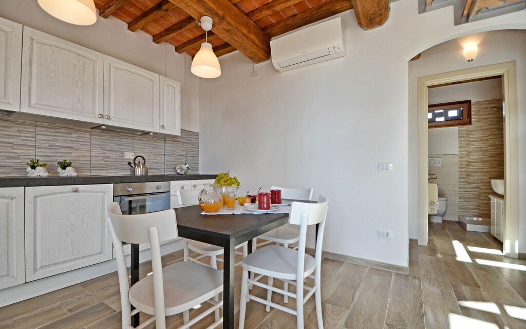 Il Fienile Di Giovanna: Keuken, Lunchroom