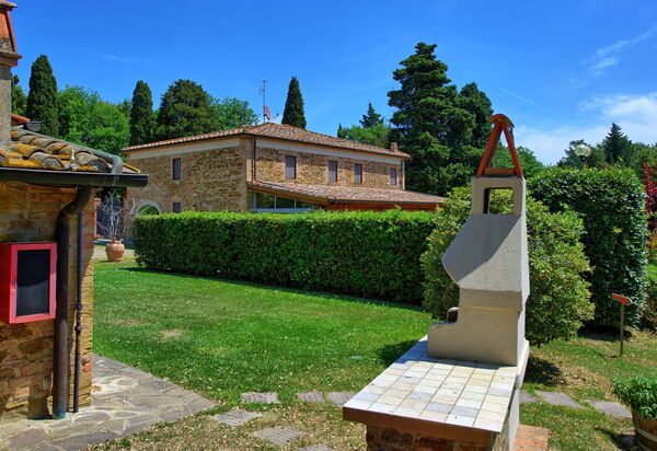 Montaione: Сад, Экстерьеры