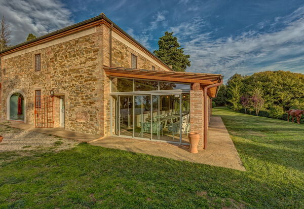 Montaione: Сад, Экстерьеры