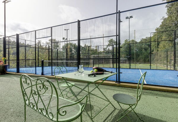 Montaione: Открытый, Экстерьеры