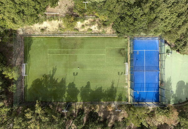 Montaione: Открытый, Экстерьеры