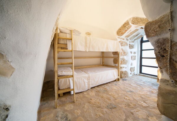 Trullo Torre Suda: Schlafzimmer