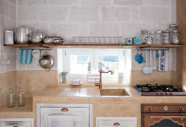 Trullo Torre Suda: Esszimmer, Küche