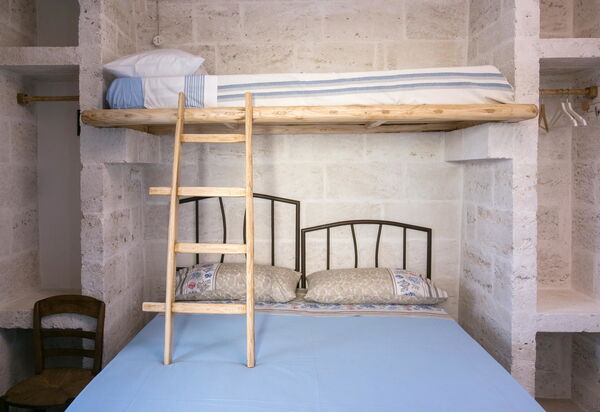 Trullo Torre Suda: Schlafzimmer