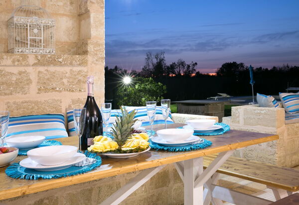 Trullo Torre Suda: Draussen