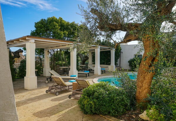 Tia Trullo: Extérieur, Jardin