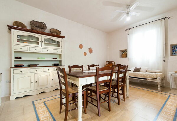 Tia Trullo: Cuisine, Salle à manger