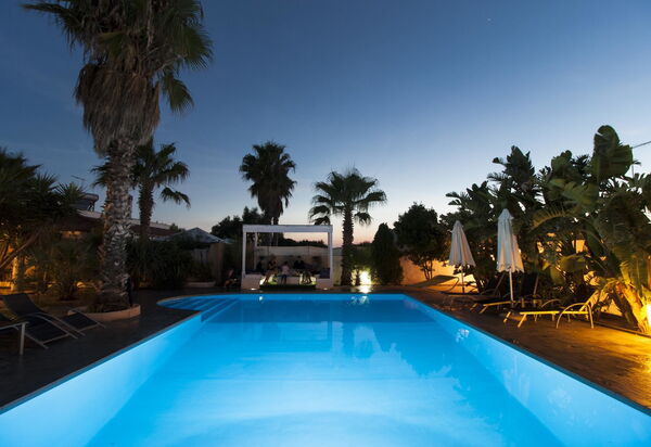 Cotriero: bassin, Jardin