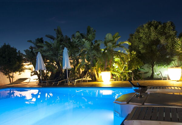 Cotriero: bassin, Jardin