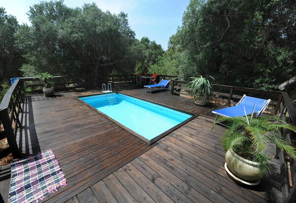 Villa Serena Maria: Buitenshuis, zwembad