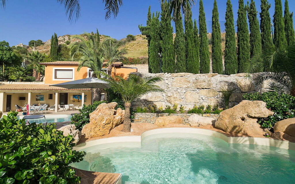 Villa Agorà: Garden, Pool