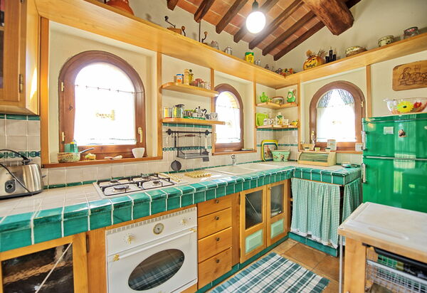 Villa Poggiospinoso: Кухня