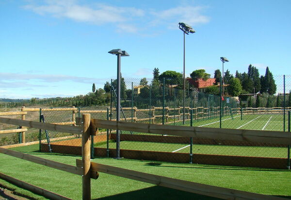 Tenuta Cambiano: Facilities, Outdoor