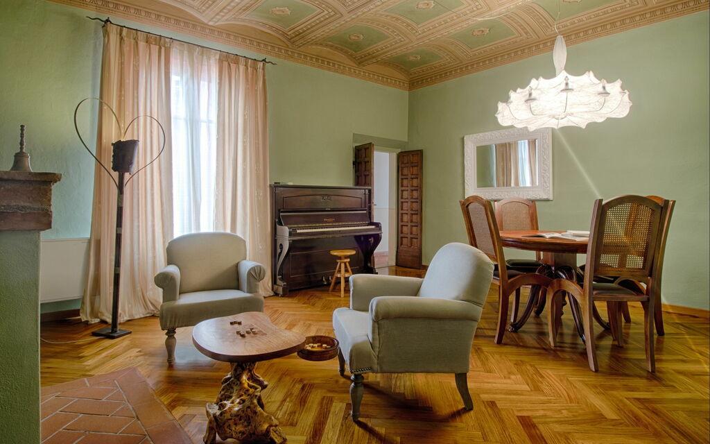 Tenuta Cambiano: Living Room