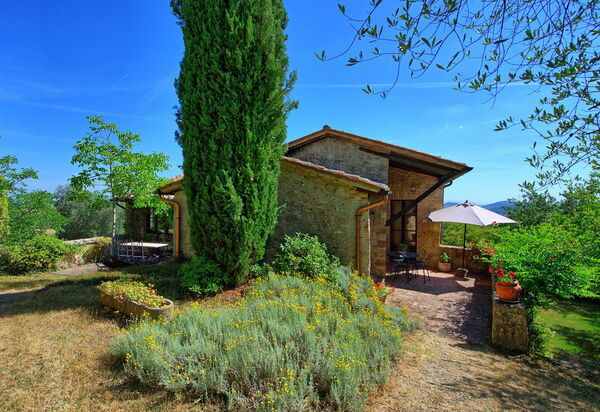 Villa Sarteano: Außen