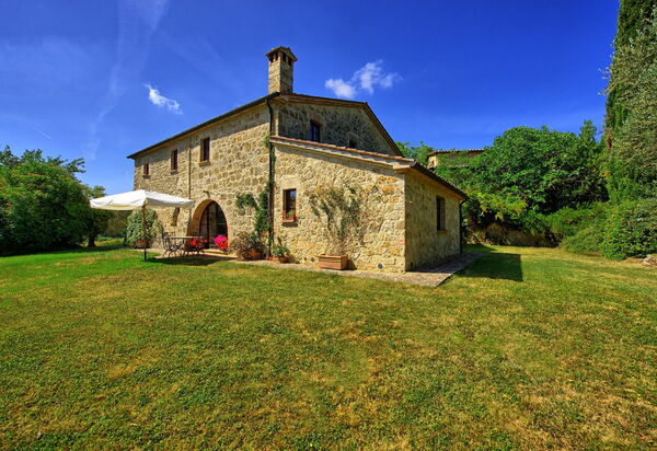 Villa Sarteano: Außen, Garten