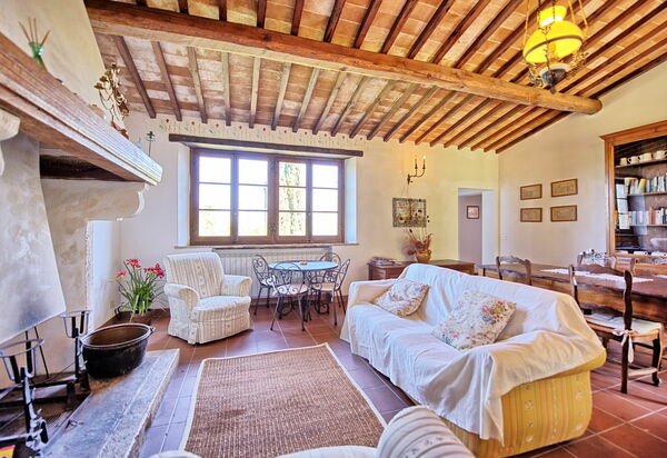 Villa Sarteano: Esszimmer, Wohnzimmer