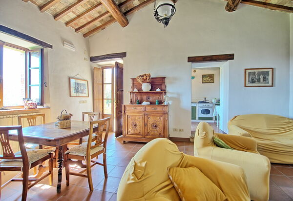 Villa Sarteano: Esszimmer, Wohnzimmer