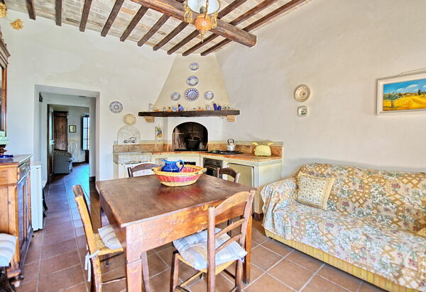 Villa Sarteano: Esszimmer, Wohnzimmer