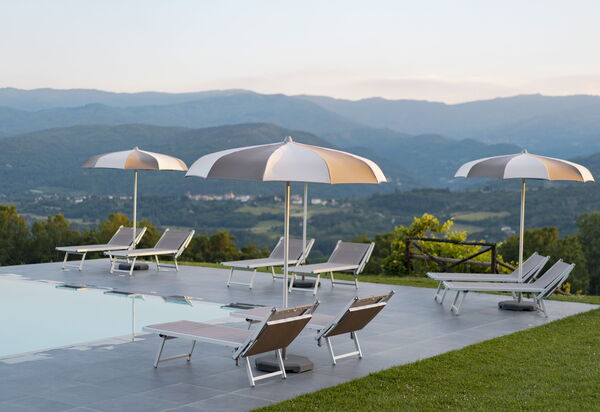 Casale Daniele: Draussen, Schwimmbad