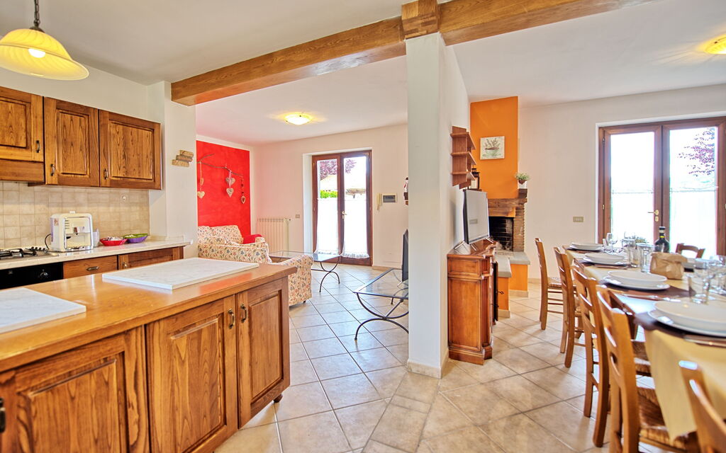 Casale Daniele: Dining Room, Kitchen, Living Room