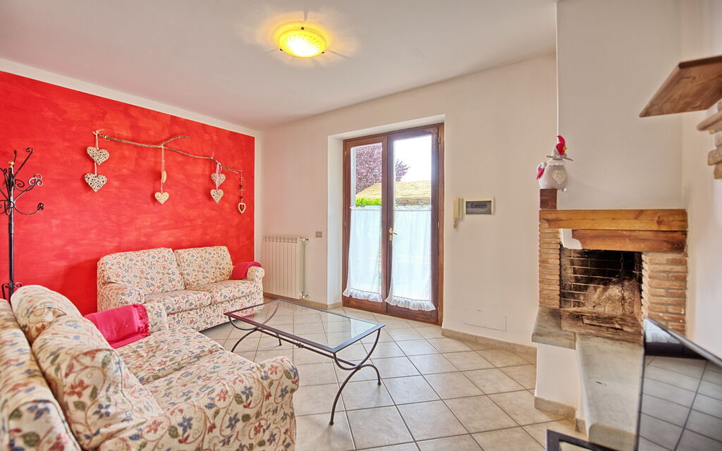 Casale Daniele: Living Room