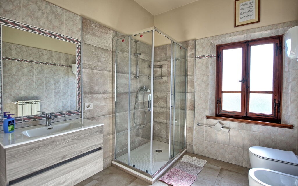 Villa Mario: Bathroom