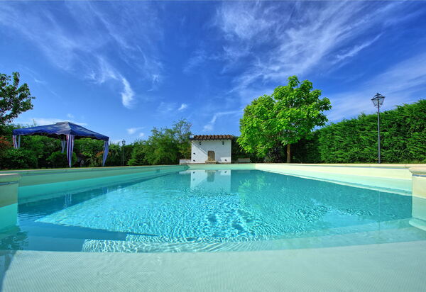 Casale Tiziano: Schwimmbad