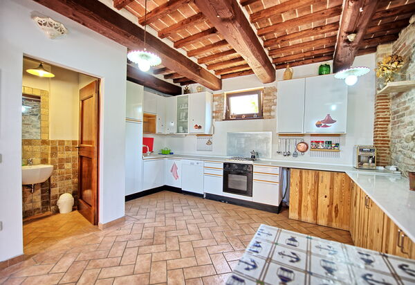 Casale Tiziano: Esszimmer, Küche