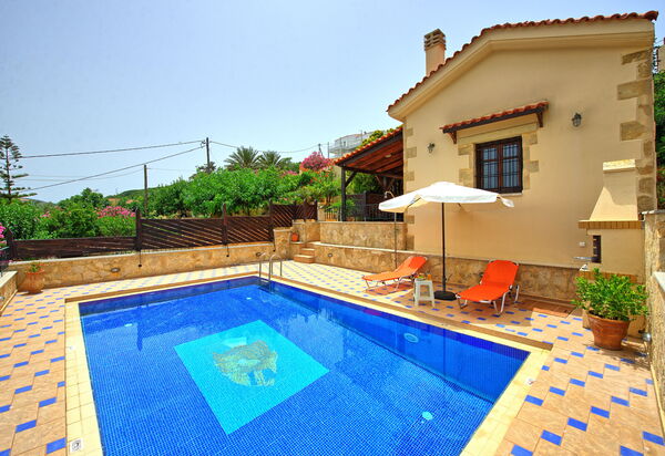 Villa Romantic Sevi: Schwimmbad