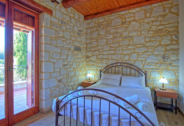 Villa Vrisses: chambre à coucher