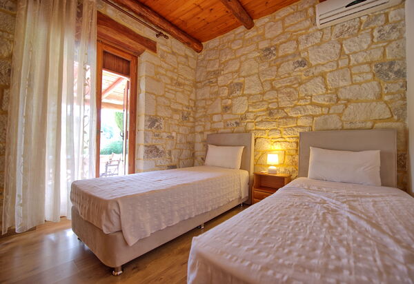 Villa Vrisses: chambre à coucher