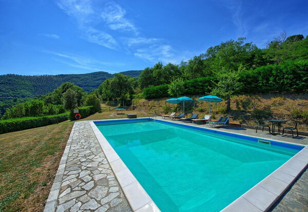 Borgo Veronica: Garten, Schwimmbad