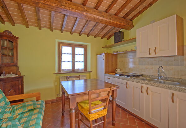 Borgo Veronica: Esszimmer, Küche, Wohnzimmer